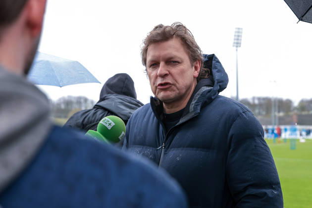 11 03 2026 Football training of FC Schalke 04 Media round with Director of Professional Football Youri Mulder FC Schalke 04 Gelsenkirchen Training ground FC Schalke 04 NRW Germany xRHR PHOTO YYx Copyright: RHR-FOTOx RHR-FOTO YY