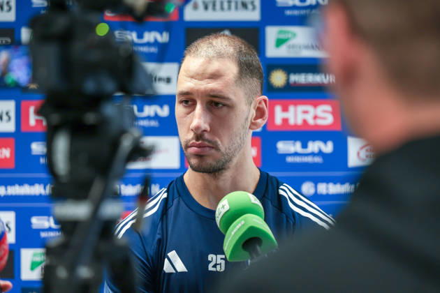 11 03 2026 Football training of FC Schalke 04 Media round with Nikola Katic FC Schalke 04 Gelsenkirchen Training ground FC Schalke 04 NRW Germany xRHR PHOTO YYx Copyright: RHR-FOTOx RHR-FOTO YY