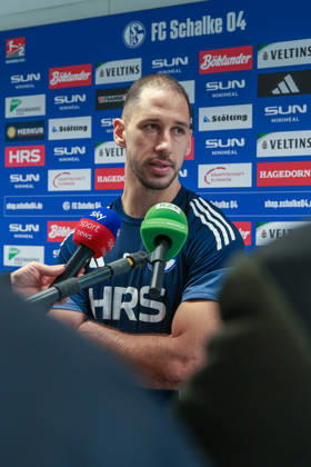 11 03 2026 Football training of FC Schalke 04 Media round with Nikola Katic FC Schalke 04 Gelsenkirchen Training ground FC Schalke 04 NRW Germany xRHR PHOTO YYx Copyright: RHR-FOTOx RHR-FOTO YY