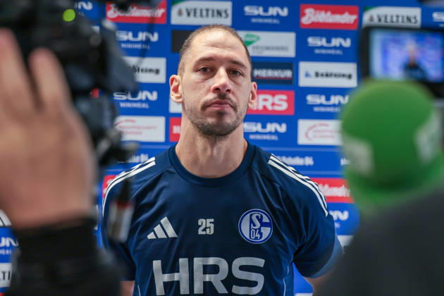 11 03 2026 Football training of FC Schalke 04 Media round with Nikola Katic FC Schalke 04 Gelsenkirchen Training ground FC Schalke 04 NRW Germany xRHR PHOTO YYx Copyright: RHR-FOTOx RHR-FOTO YY