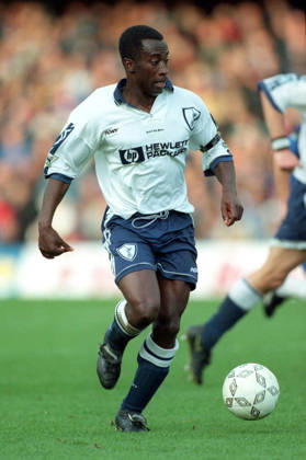 Chelsea V Tottenham Hotspur, Premier League Clive Wilson of Tottenham Hotspur on the ball during the Premier League match between Chelsea and Tottenham Hotspur at Stamford Bridge on October 26, 1996 in London, England. London Stamford Bridge England United Kingdom Copyright: xAllstarxPicturexLibraryxLtdx