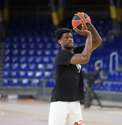 March 13, 2026, Sabadell, Barcelona, Spain: Barcelona Spain 13.03.2026 Dan Oturu (Hapoel Ibi Tel Aviv) control the ball during the Basketball Euroleague match between FC Barcelona, Barca and Hapoel Ibi Tel Aviv at Palau Blaugrana on13 March 2026 in Barcelona. Basketball Euroleague: FC Barcelona 75-80 Hapoel Ibi Tel Aviv - ZUMAu50_ 20260313_zsp_u50_018 Copyright: xXavixUrgelesx