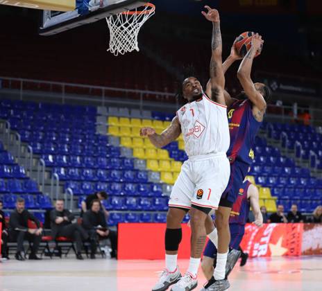 March 13, 2026, Sabadell, Barcelona, Spain: Barcelona Spain 13.03.2026 Kevin Punter( FC Barcelona, Barca and Chris Jones (Hapoel Ibi Tel Aviv) battle for the ball during the Basketball Euroleague match between FC Barcelona and Hapoel Ibi Tel Aviv at Palau Blaugrana on13 March 2026 in Barcelona. Basketball Euroleague: FC Barcelona 75-80 Hapoel Ibi Tel Aviv - ZUMAu50_ 20260313_zsp_u50_021 Copyright: xXavixUrgelesx