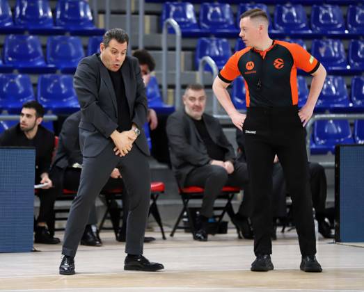 March 13, 2026, Sabadell, Barcelona, Spain: Barcelona Spain 13.03.2026 Dimitris Itoudis coach (Hapoel Ibi Tel Aviv) gestures during the Basketball Euroleague match between FC Barcelona, Barca and Hapoel Ibi Tel Aviv at Palau Blaugrana on13 March 2026 in Barcelona. Basketball Euroleague: FC Barcelona 75-80 Hapoel Ibi Tel Aviv  - ZUMAu50_ 20260313_zsp_u50_025 Copyright: xXavixUrgelesx