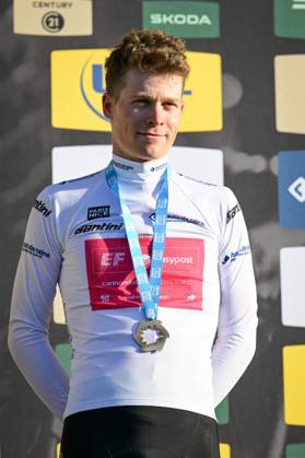 German Georg Steinhauser of EF Education-EasyPost pictured on the final podium after the final stage of 84th edition of the Paris-Nice cycling race, a race from Nice to Nice (129,2 km), on Sunday 15 March 2026. DAVIDxPINTENS  x167587752x