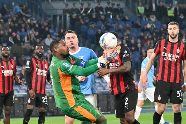 Foto IPP Felice De Martino Roma 15 03 2026 Calcio Campionato serie A 2025-2026 Lazio - Milan Nella foto: Mike Maignan Italy Photo Press World Copyright Roma italy Italia ITALY Copyright: xR4924_italyphotopressx