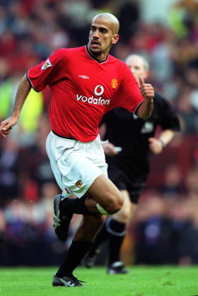 Manchester United, ManU V Ipswich Town, Premier League Juan Veron of Manchester United running during the Premier League match between Manchester United and Ipswich Town at Old Trafford on September 22, 2001 in Manchester, England . Manchester Old Trafford England United Kingdom Copyright: xAllstarxPicturexLibraryxLtdx