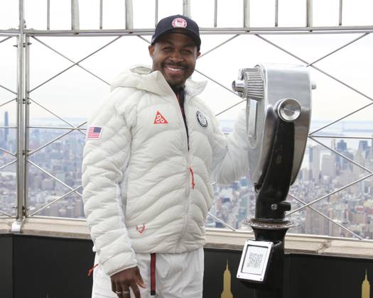 Milano Cortina 2026, Bob, Bryan Sosoo visits the Empire State Building in New York