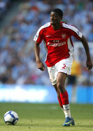 Manchester City V Arsenal, Premier League Abou Diaby of Arsenal on the ball during the Premier League match between Manchester City and Arsenal at City Of Manchester Stadium on September 12, 2009 in Manchester, England. Manchester City Of Manchester Stadium England United Kingdom Copyright: xAllstarxPicturexLibraryxLtdx