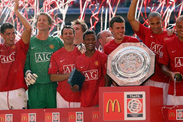 Chelsea V Manchester United, ManU Fa Community Shield Cristiano Ronaldo, Edwin Van Der Sar, Ryan Giggs, Nani, Michael Carrick, Rio Ferdinand and Wes Brown of Manchester United celebrating with trophy after the match between Chelsea and Manchester United at Wembley Stadium on August 5, 2007 in London, England. London Wembley Stadium England United Kingdom Copyright: xAllstarxPicturexLibraryxLtdx