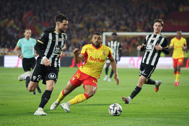 FOOTBALL : RC Lens vs Angers SCO - Ligue 1 J21 - 20 03 2026 Marius LOUËR (Angers SCO) et Matthieu UDOL (RC Lens) lors du match RC Lens vs Angers SCO, Ligue 1 J27, stade Bollaert-Delelis, le 20 mars 2026 - photo Laurent Sanson PsnewZ  Copyright: xLaurentxSANSONx xPsnewZx