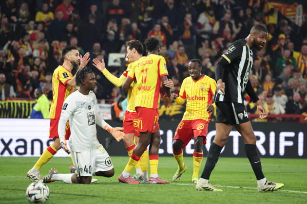 FOOTBALL : RC Lens vs Angers SCO - Ligue 1 J21 - 20 03 2026 Joie des joueurs de Lens apres le but de Odsonne EDOUARD (RC Lens) lors du match RC Lens vs Angers SCO, Ligue 1 J27, stade Bollaert-Delelis, le 20 mars 2026 - photo Laurent Sanson PsnewZ  Copyright: xLaurentxSANSONx xPsnewZx