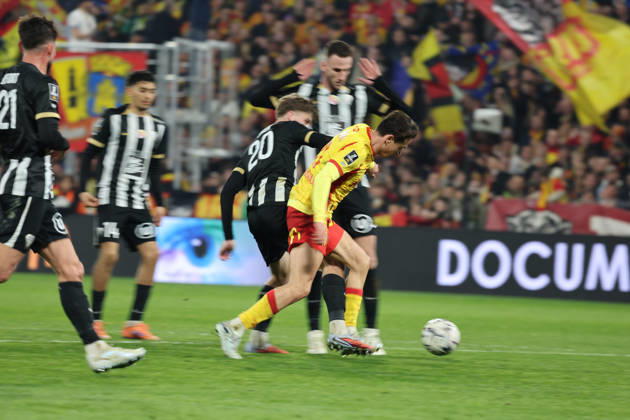 FOOTBALL : RC Lens vs Angers SCO - Ligue 1 J21 - 20 03 2026 Florian THAUVIN (RC Lens) lors du match RC Lens vs Angers SCO, Ligue 1 J27, stade Bollaert-Delelis, le 20 mars 2026 - photo Laurent Sanson PsnewZ  Copyright: xLaurentxSANSONx xPsnewZx