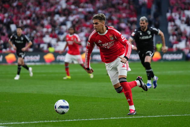 Liga Portugal Betclic - SL Benfica v Vitoria SC Enzo Barrenechea do SL Benfica durante a partida entre o SL Benfica e o Vitoria SC, a contar para a Liga Portugal Betclic no Estadio do Lisboa e Benfica - Marco 21, 2025 - Lisboa, Portugal. (Foto: Joao Alvarinhas - Avant Sports) Lisboa Estadio do Sport Lisboa e Benfica Portugal Copyright: xJoaoxAlvarinhasx-xAvantxSportsx