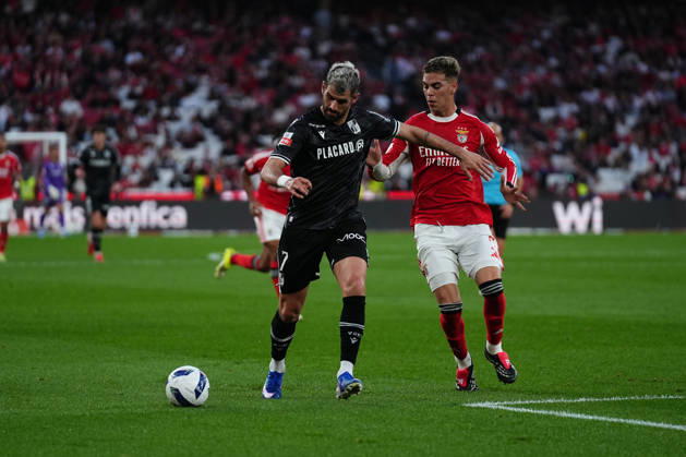 Liga Portugal Betclic - SL Benfica v Vitoria SC Nelson Oliveira do Vitoria SC durante a partida entre o SL Benfica e o Vitoria SC, a contar para a Liga Portugal Betclic no Estadio do Lisboa e Benfica - Marco 21, 2025 - Lisboa, Portugal. (Foto: Joao Alvarinhas - Avant Sports) Lisboa Estadio do Sport Lisboa e Benfica Portugal Copyright: xJoaoxAlvarinhasx-xAvantxSportsx