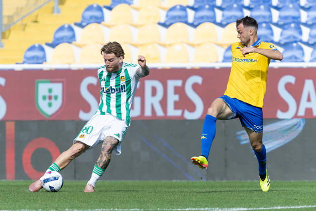March 22, 2026, Estoril, Lisbon, Portugal: Rio Ave forward from Germany OLE POHLMAN (80) in action during the game for Liga Portugal Betclic between Estoril Praia and Rio Ave at Estadio Antonio Coimbra da Mota Estoril Portugal - ZUMAs359 20260322_zsp_s359_054 Copyright: xAlexandrexdexSousax