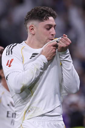 Real Madrid CF Vs Atletico Madrid in Spain - 22 Mar 2026 Federico Valverde of Real Madrid CF celebrates a goal during the LaLiga EA Sports 2025 2026 week 29 football match between Real Madrid CF and Atletico Madrid at Santiago Bernabeu stadium. Final score: Real Madrid CF 3:2 Atletico Madrid. Madrid Spain Copyright: xFedericoxTitonex xSOPAxImagesx FTITONE_038