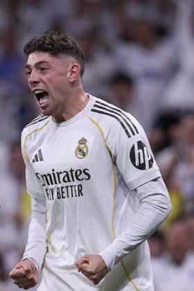 Real Madrid CF Vs Atletico Madrid in Spain - 22 Mar 2026 Federico Valverde of Real Madrid CF celebrates a goal during the LaLiga EA Sports 2025 2026 week 29 football match between Real Madrid CF and Atletico Madrid at Santiago Bernabeu stadium. Final score: Real Madrid CF 3:2 Atletico Madrid. Madrid Spain Copyright: xFedericoxTitonex xSOPAxImagesx FTITONE_039