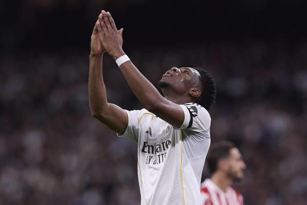 Real Madrid CF Vs Atletico Madrid in Spain - 22 Mar 2026 Aurelien Tchouameni of Real Madrid CF gestures during the LaLiga EA Sports 2025 2026 week 29 football match between Real Madrid CF and Atletico Madrid at Santiago Bernabeu stadium. Final score: Real Madrid CF 3:2 Atletico Madrid. Madrid Spain Copyright: xFedericoxTitonex xSOPAxImagesx FTITONE_024