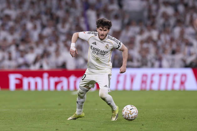 Real Madrid CF Vs Atletico Madrid in Spain - 22 Mar 2026 Francisco Jose Garcia Torres, known as Fran Garcia of Real Madrid CF seen in action during the LaLiga EA Sports 2025 2026 week 29 football match between Real Madrid CF and Atletico Madrid at Santiago Bernabeu stadium. Final score: Real Madrid CF 3:2 Atletico Madrid. Madrid Spain Copyright: xFedericoxTitonex xSOPAxImagesx FTITONE_025