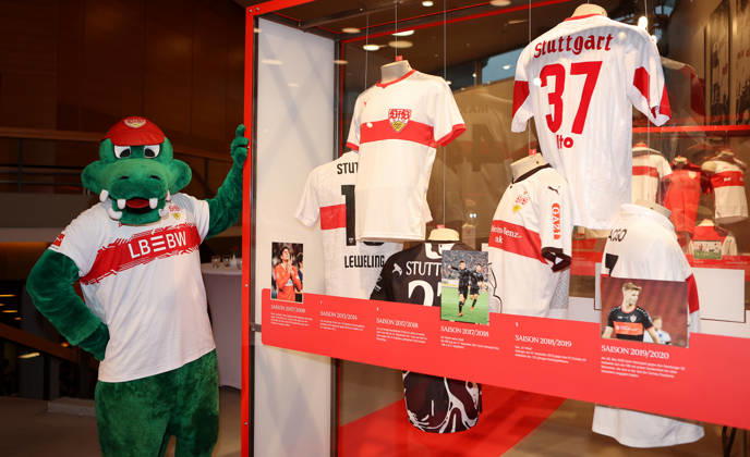 Football, 1st Bundesliga, VfB Stuttgart, Exhibition opening A jersey makes history