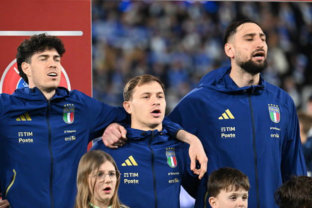 Soccer, FIFA World Cup, WM, Weltmeisterschaft, Fussball 2026 match between Italy-North Ireland Alessandro Bastoni of Italy, Nicolo Barella of Italy,Gianluigi Donnarumma of Italy during national anthem during playoff qualifier Fifa World Cup 2026 match between Italy-North Ireland at the gewiss stadium, Italy, March 26th, 2026. Imago-Images Emmefoto Copyright: xImago-Images Emmefotox