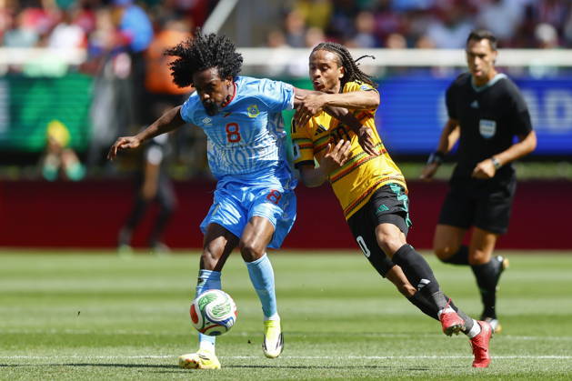 FIFA World Cup, WM, Weltmeisterschaft, Fussball 2026 play-off tournament - DR Congo vs Jamaica Samuel Moutoussamy (L) of DR Congo vies for the ball with Bobby De Cordova-Reid (R) of Jamaica during the 2026 FIFA World Cup playoff soccer match between the Democratic Republic of the Congo and Jamaica, in Guadalajara, Mexico, 31 March 2026. GUADALAJARA Mexico  Copyright: xFRANCISCOxGUASCOx