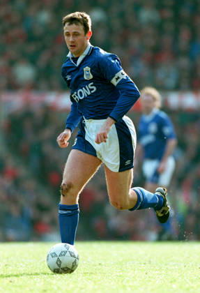Manchester United, ManU V Ipswich Town, Premier League Steve Sedgley of Ipswich Town on the ball during the Premier League match between Manchester United and Ipswich Town at Old Trafford on March 4, 1995 in Manchester, England. Manchester Old Trafford England United Kingdom Copyright: xAllstarxPicturexLibraryxLtdx