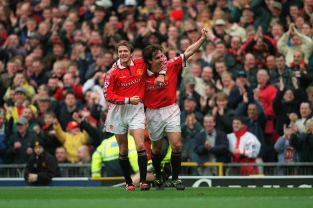 Manchester United, ManU V Everton, Premier League David Beckham of Manchester United and Gary Neville of Manchester United celebrate during the Premier League match between Manchester United and Everton at Old Trafford on March 21, 1999 in Manchester, England. Manchester Old Trafford England United Kingdom Copyright: xAllstarxPicturexLibraryxLtdx