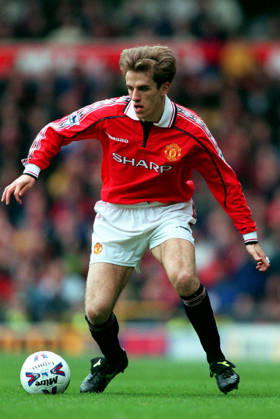 Manchester United, ManU V Everton, Premier League Philip Neville of Manchester United on the ball during the Premier League match between Manchester United and Everton at Old Trafford on March 21, 1999 in Manchester, England. Manchester Old Trafford England United Kingdom Copyright: xAllstarxPicturexLibraryxLtdx