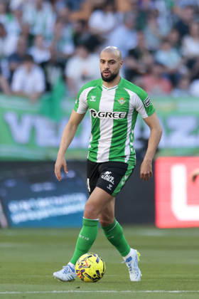 Real Betis Balompie v RCD Espanyol de Barcelona - LaLiga EA Sports Sofyan Amrabat of Real Betis runs with the ball during the La Liga EA Sports match between Real Betis and RCD Espanyol de Barcelona at La Cartuja Stadium in Seville, Spain, on April 4, 2026. Seville Spain Copyright: xJosexLuisxContrerasx originalFilename:joseluiscontreras-realbeti260404_np0c8