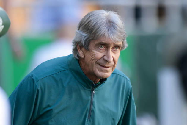 Real Betis Balompie v RCD Espanyol de Barcelona - LaLiga EA Sports Manuel Pellegrini, head coach of Real Betis, during the La Liga EA Sports match between Real Betis and RCD Espanyol de Barcelona at La Cartuja Stadium in Seville, Spain, on April 4, 2026. Seville Spain Copyright: xJosexLuisxContrerasx originalFilename:joseluiscontreras-realbeti260404_npa7a