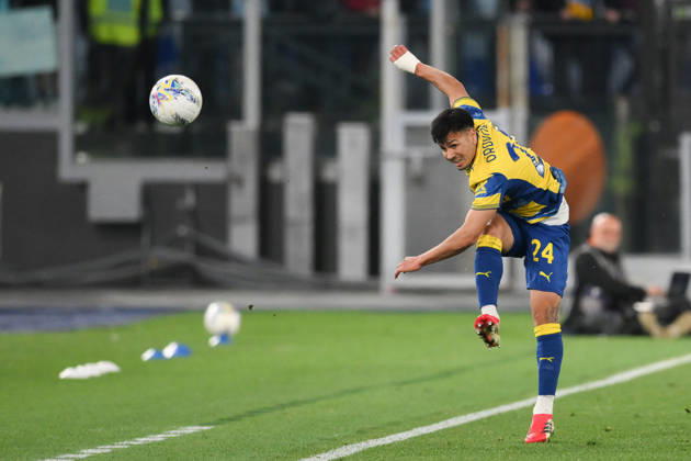 Foto IPP Roberto Ramaccia Roma 4 4 2026 Campionato di Calcio Serie A 2025 2026 Lazio vs Parma Nella foto Christian Ordonez of Parma calcia il pallone Italy Photo Press - World Copyright Roma italy Italia ITALY Copyright: xR4924_italyphotopressx