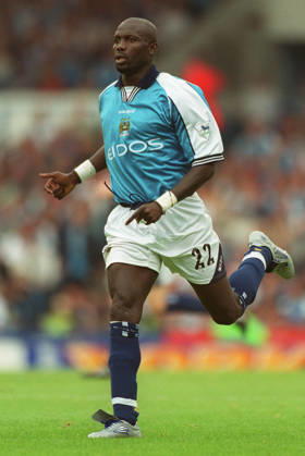Manchester City V Coventry City, Premier League George Weah of Manchester City running during the Premier League match between Manchester City and Coventry City at Maine Road on August 26, 2000 in Manchester, England. Manchester Maine Road England United Kingdom Copyright: xAllstarxPicturexLibraryxLtdx