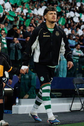Maxi Araujo seen during UEFA Champions League quarterfinal game between teams of Sporting CP and Arsenal FC at Estadio Jose Alvalade (Maciej Rogowski Ball Raw Images) Lisbon Estadio Jose Alvalade Portugal Copyright: xMaciejxRogowskix MaciejRogowskiSportingArsenal2526344