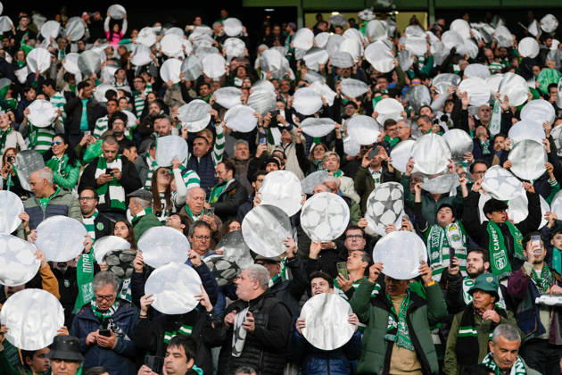 Sporting CP Vs Arsenal FC in Lisbon, Portugal - 07 Apr 2026 Sporting CP fans seen during the UEFA Champions League 2025 26 Quarter-finals 1st leg between Sporting CP and Arsenal FC at Estadio Jose Alvalade. Final score: Sporting CP 0:1 Arsenal FC Lisbon Portugal Copyright: xBrunoxdexCarvalhox xSOPAxImagesx brunodecarvalho_sportingarsenal-10