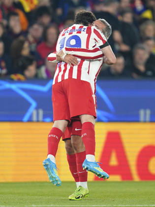 ESP: FC Barcelona, Barca - Atletico de Madrid. UEFA Champions League. Quarter-Finals, first leg. Julian Alvarez of Atletico de Madrid celebrates the 0-1 during UEFA Champions League match, Quarter-Finals, first leg, between FC Barcelona and Atletico de Madrid played at Spotify Camp Nou Stadium on April 8, 2026 in Barcelona, Spain. kpng Copyright: xSergioxRuizx xPRESSINPHOTOx PS_260408_BAR_ATL_CH_2526_301