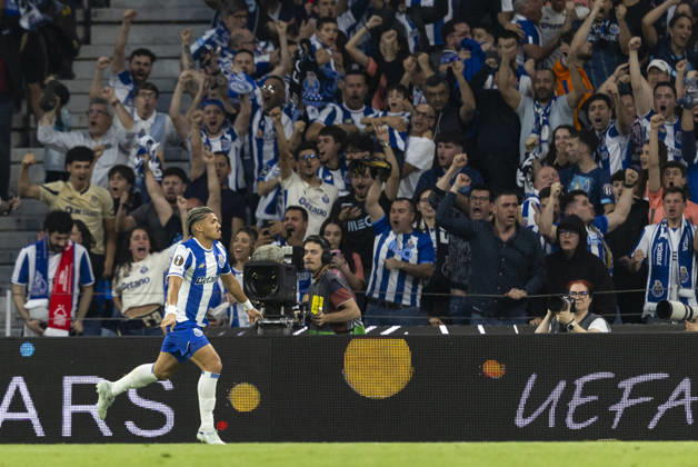 FC Porto v Nottingham Forest FC - UEFA Europa League 2025 26 Quarter-Final First Leg William Gomes celebrates a goal during the UEFA Europa League 2025 26 quarter-finals first leg match between FC Porto and Nottingham Forest at the Estadio do Dragao in Porto, Portugal, on April 9, 2026. Braga Porto Portugal Copyright: xDiegoxMaranhaox originalFilename:maranhao-fcportov260409_npmua