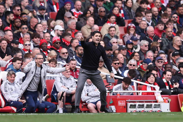 11th April 2026; Emirates Stadium, London, England; Premier League Football, Arsenal versus Bournemouth; Arsenal manager Mikel Arteta instructs his players on the touchline KatiexChan