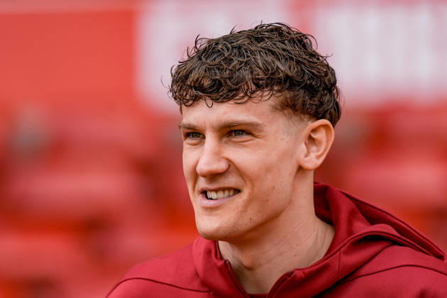 Premier League: Nottingham Forest v Aston Villa Ryan Yates of Nottingham Forest inspects the pitch prior to kick off during the Premier League match Nottingham Forest vs Aston Villa at City Ground, Nottingham, United Kingdom on 12 April 2026 (Photo by Maynard Manyowa News Images) Nottingham City Ground Nottinghamshire United Kingdom Copyright: xMaynardxManyowa NewsxImagesx