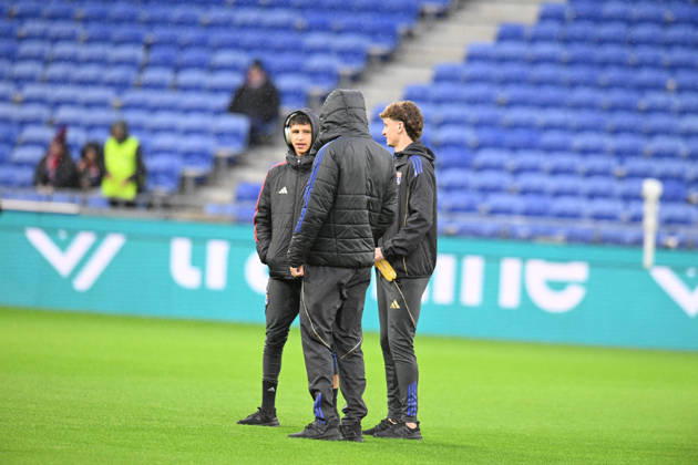 Football : Olympique Lyonnais v Lorient - French ligue 1- 12 04 2026 Players of Lyon before the French ligue 1 match between Olympique Lyonnais and Lorient at Groupama Stadium Decines Charpieu Lyon on April 12, 2026 , France LYONFrance Copyright: xMouradxAllilix