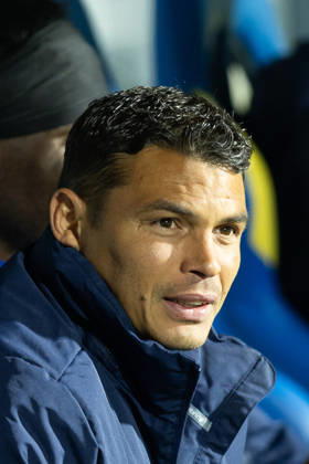 April 12, 2026, Estoril, Oeiras, Portugal: Porto defender from Brazil THIAGO SILVA (3) before the start of the game of Matchday 29 of the Liga Portugal Betclic between Estoril and Porto at Estadio Antonio Coimbra da Mota Estoril Portugal - ZUMAs359 20260412_zsp_s359_010 Copyright: xAlexandrexdexSousax