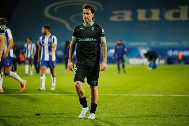 Ricard Sanchez seen during Liga Portugal game between teams of GD Estoril Praia and FC Porto at Estadio Antonio Coimbra da Mota (Luis Loureiro Ball Raw Images) Estoril Estadio Antonio Coimbra da Mota Portugal Copyright: xLuisxLoureirox luisloureiro_estoril_fcporto_2526-10