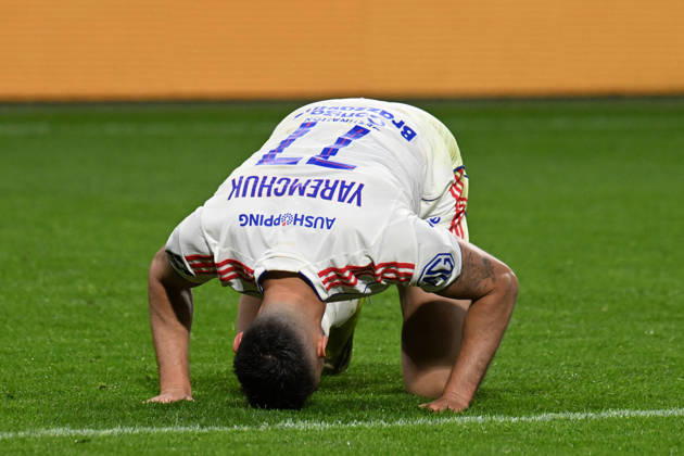 Football : Olympique Lyonnais v Lorient - French ligue 1- 12 04 2026 YAREMCHUK Roman of Lyon scoring goal during the French ligue 1 match between Olympique Lyonnais and Lorient at Groupama Stadium Decines Charpieu Lyon on April 12, 2026 , France LYONFrance Copyright: xMouradxAllilix