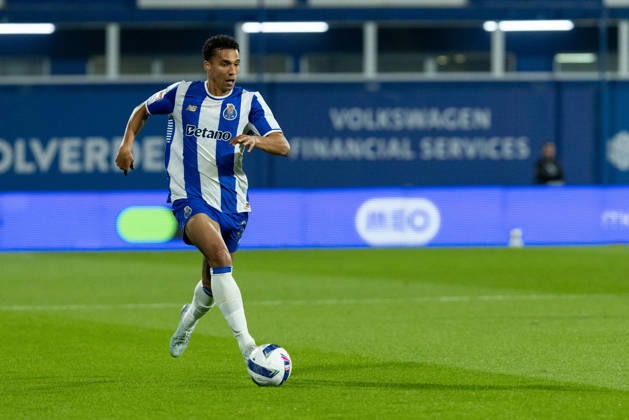 April 12, 2026, Estoril, Oeiras, Portugal: Porto defender from Portugal ALBERTO COSTA (20) in action during the game of Matchday 29 of the Liga Portugal Betclic between Estoril and Porto at Estadio Antonio Coimbra da Mota Estoril Portugal - ZUMAs359 20260412_zsp_s359_089 Copyright: xAlexandrexdexSousax