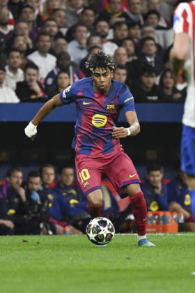 April 14, 2026, Madrid, Spain: Lamine Yamal of Barcelona seen during the UEFA Champions League Quarter-Final match Atletico de Madrid and FC Barcelona, Barca at the Metropolitano stadium. Final score: Atlà tico de Madrid 1 - 2 FC Barcelona. Madrid Spain - ZUMAs197 20260414_aab_s197_013 Copyright: xAtilanoxGarciax