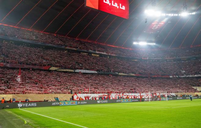 Soccer, Men, 2025 2026 season, Champions League quarter-final, second leg, FC Bayern Munich Real Madrid, Bayern fans in the south curve, 15 04 2026, Copyright: xMatthiasxKochx