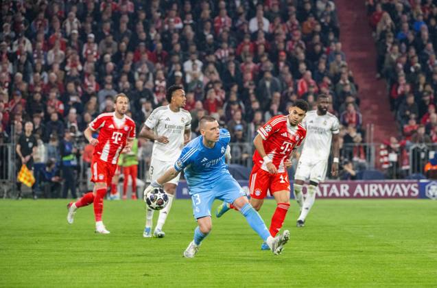 Soccer, Men, 2025 2026 season, Champions League quarter-final, second leg , FC Bayern Munich Real Madrid, Goalkeeper Andriy Lunin Real Madrid , 15 04 2026, Copyright: xMatthiasxKochx