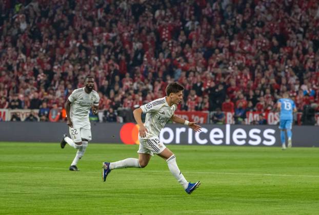 Soccer, Men, 2025 2026 season, Champions League quarter-final, second leg , FC Bayern Munich Real Madrid 4 3 , v l Antonio Rüdiger Real Madrid , Arda Güler Real Madrid , Cheering after scoring 0 1, 15 04 2026, Copyright: xMatthiasxKochx