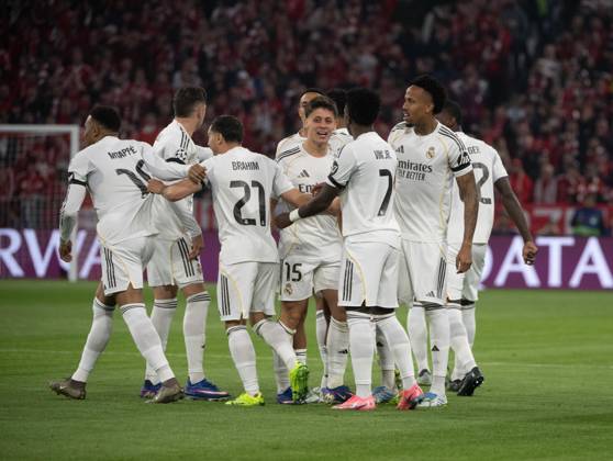 Soccer, Men, Season 2025 2026, Champions League quarter-final, second leg , FC Bayern Munich Real Madrid 4 3 , f l Kylian Mbappe Real Madrid , Brahim Diaz Real Madrid , Arda Güler Real Madrid , Vinicius Junior Real Madrid , Eder Militao Real Madrid , Cheering after scoring 0 1, 15 04 2026, Copyright: xMatthiasxKochx